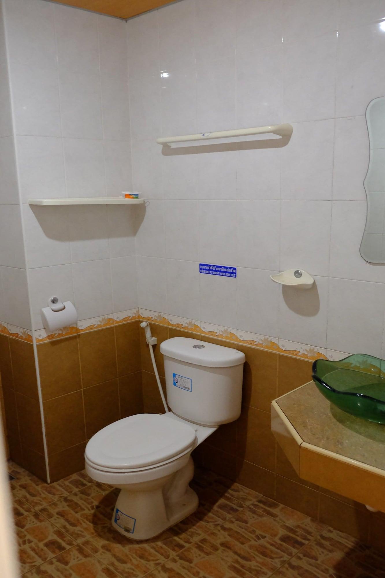 Banchang apartamento y Hotel Rayong Exterior foto